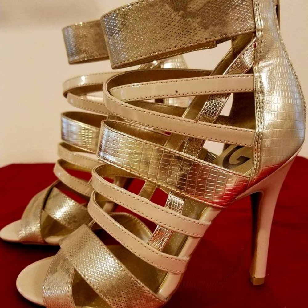 Women's Guess shoes Size 6